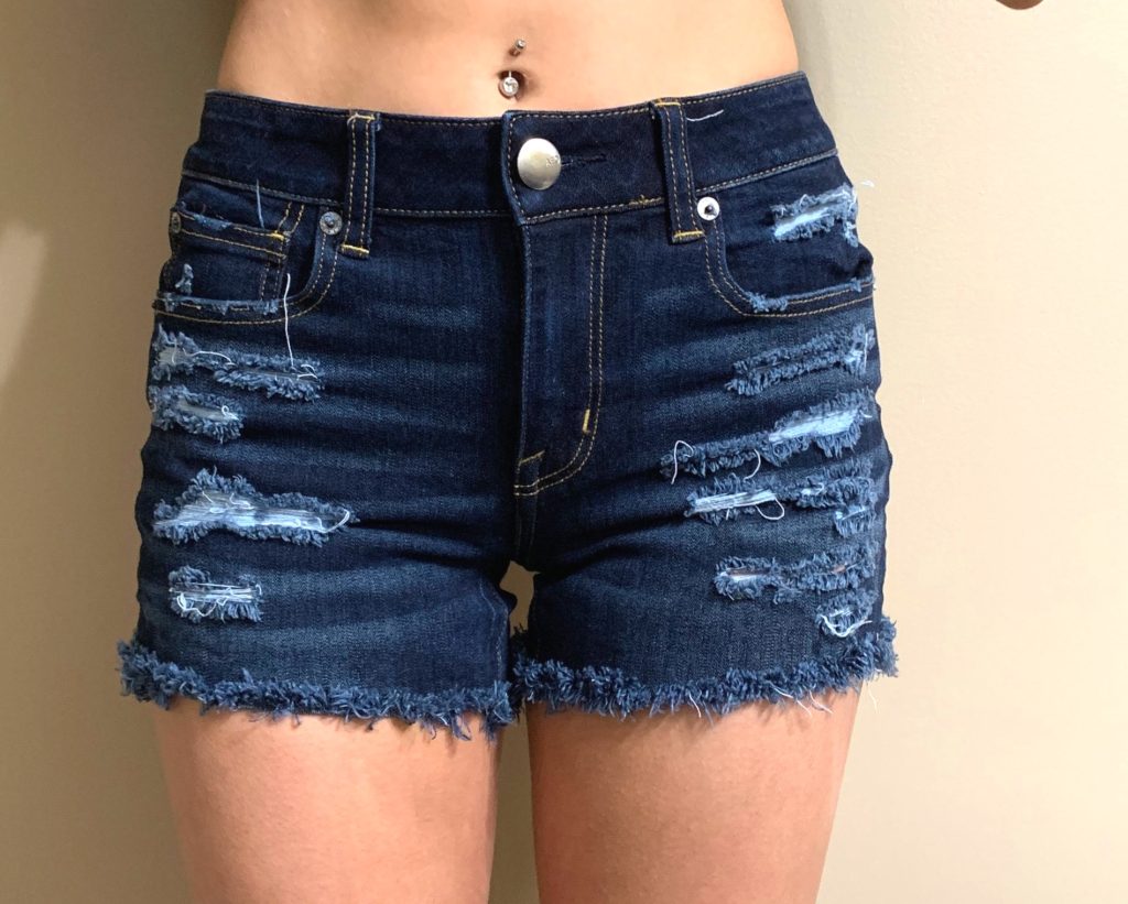 how to fray denim shorts