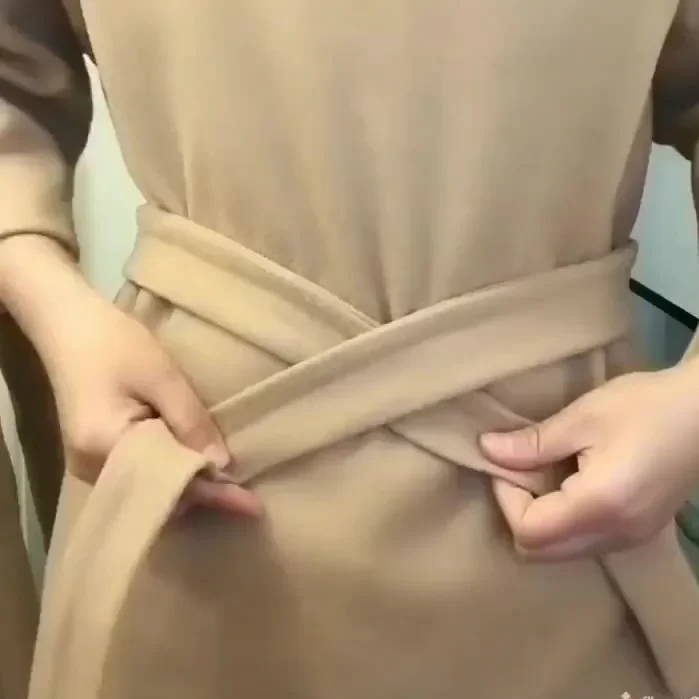 how to tie a bow on a dress